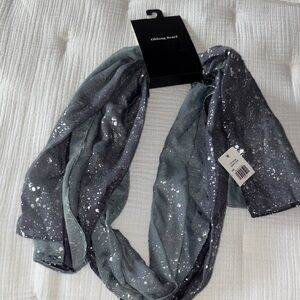 Elegant Gray Glitter Scarf